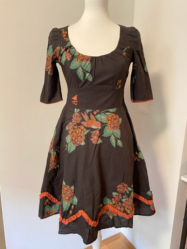 Blutsgeschwister Vintage Kleid mit Blumenmuster und Rüschen XS