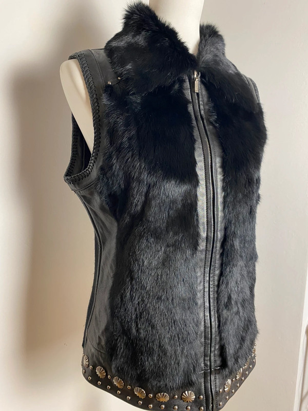 Vintage Y2K Schwarzes Lederweste mit Fellbesatz und Metallstuds