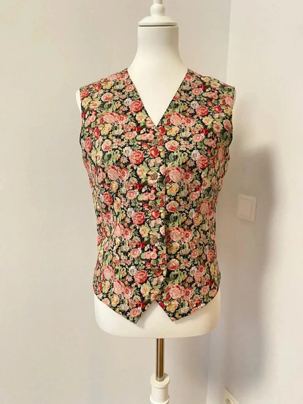 Vintage Blumenmuster Bluse mit Knopfleiste, Marke Meico, Größe 40