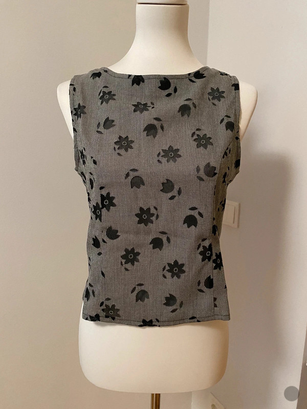 QS Vintage Stil ärmelloses Top mit Blumen- und Transparent-Details