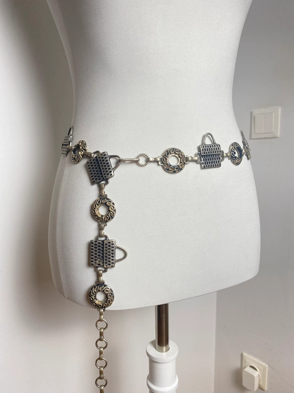 Vintage Stil Kettengürtel mit Schloss- und Charms-Details