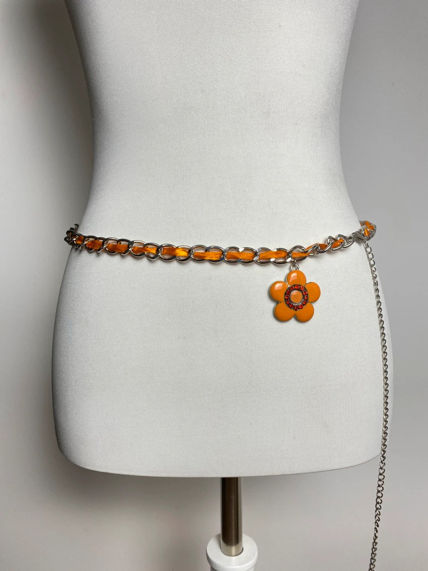 Vintage Love Kettengürtel mit Blumenanhänger und Charm verstellbar für den Hüftbereich