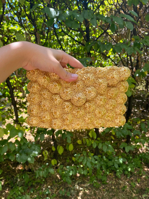 Vintage Stil Minitasche Goldfarben mit Perlenblumenmuster