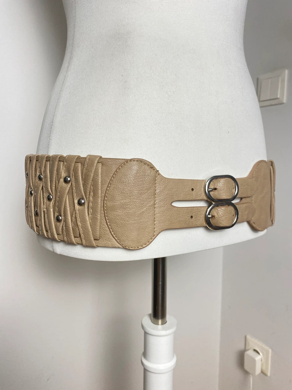 Vintage Style Breiter Nietengürtel mit Elastischem Bund | Marke: Vintage Love