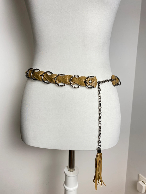 Vintage Y2K Style Kettengürtel mit Leder-Details und Quaste