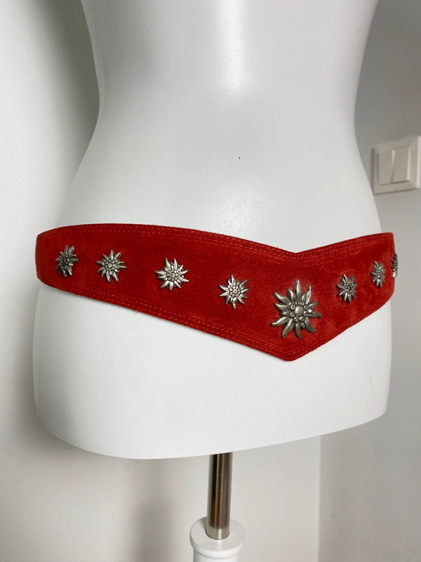 Vintage Ledergürtel mit Edelweiß-Details, Trachten- und Dirndl-Gürtel, verstellbar