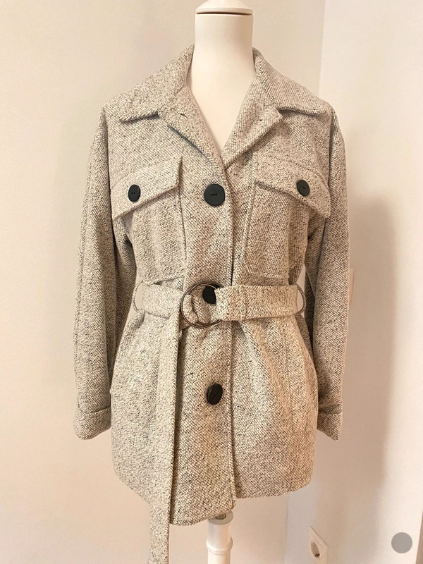 Stradivarius Beigemantel aus Wollmischung mit Gürtel