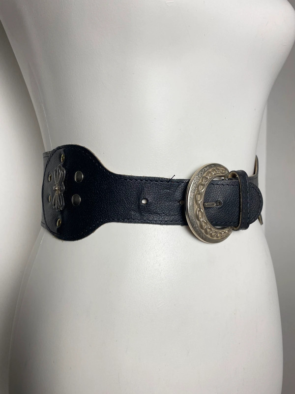 Vintage Ledergürtel mit Nieten und dekorativem Schnallen, Trachten-Gürtel, 65cm