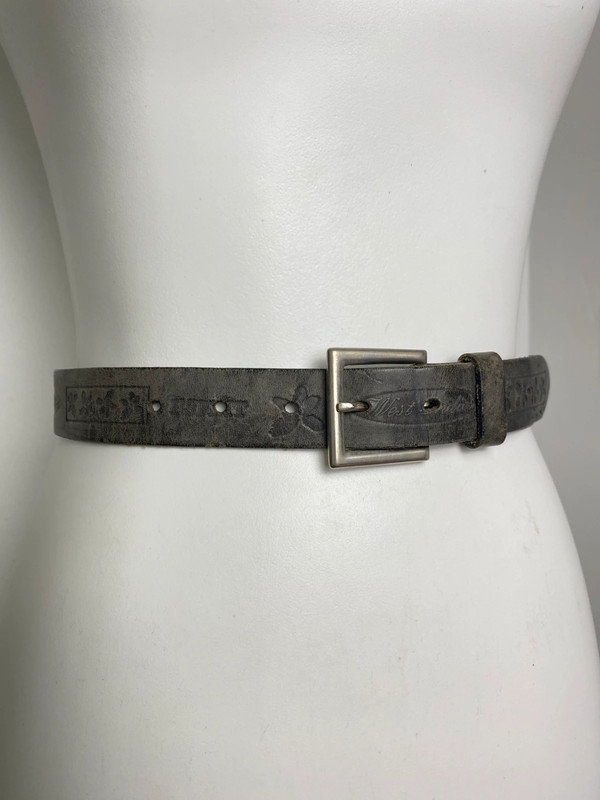 Esprit Y2K Ledergürtel mit Blumenmuster, Boho Western Stil, 65 cm