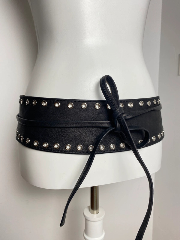 Vintage Stil Gürtelschnitt mit breitem Lederband und Gürtelschnalle, verstellbar