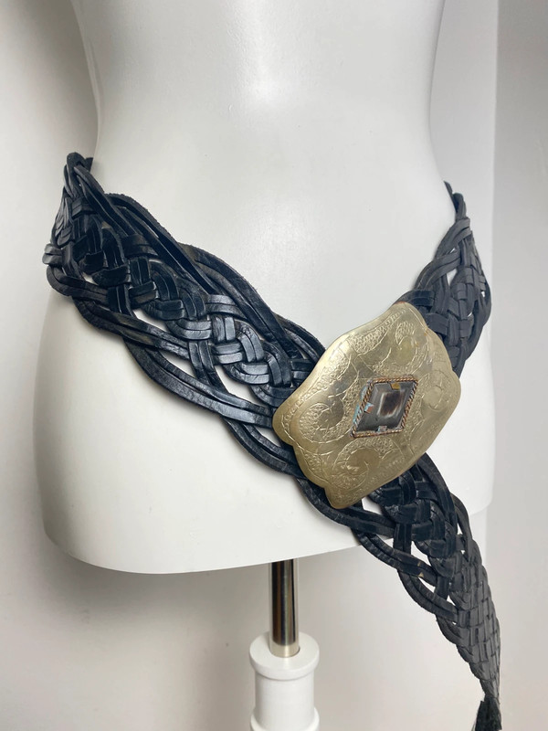 Vintage Y2K Stil Ledergürtel mit Flechtmuster und großer Metall-Schnalle