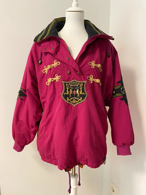 Vintage Bogner Skijacke mit Stickerei und Oversized Passform