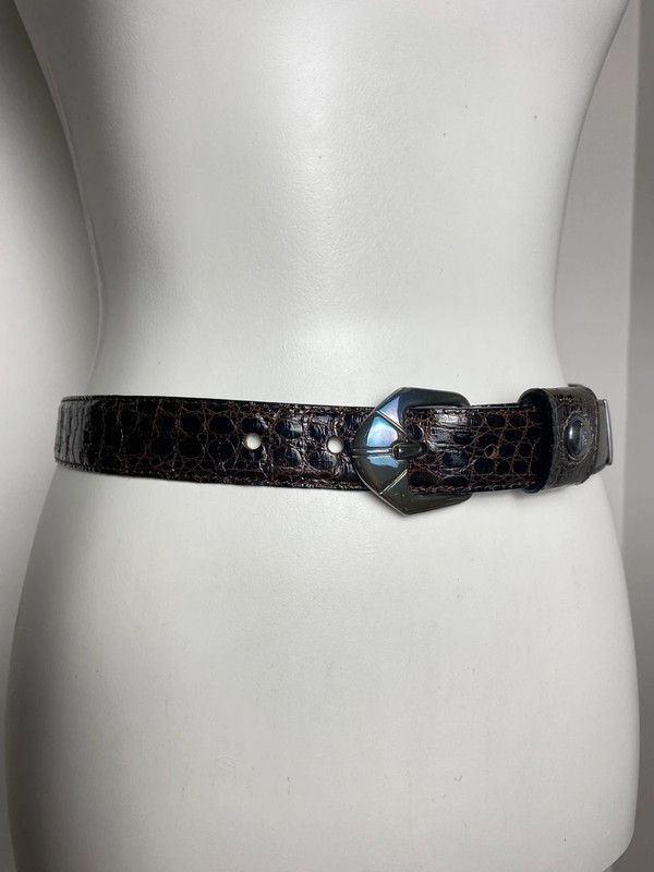 Vintage Ledergürtel in Braun mit Krokodilqualität und Metall-Schnalle