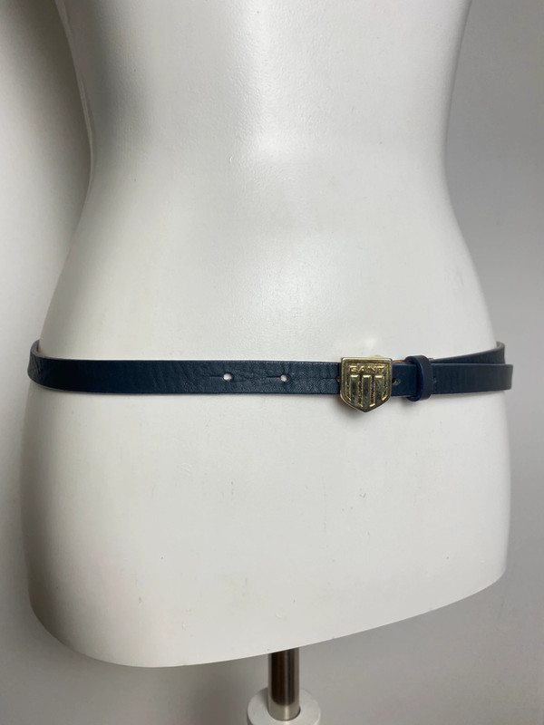GANT Leder-Schmalschnalle Gürtel in Marineblau
