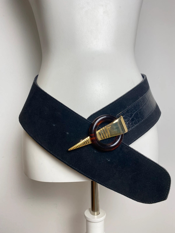 Vintage Breiter Gürtel mit Auffälliger Schnalle von Vintage Love