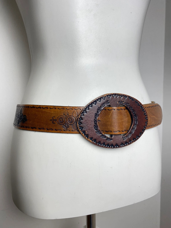 Vintage Leder Gürtel mit großem dekorativem Schnallenverschluss, Westernstil, Marke Vintage Love