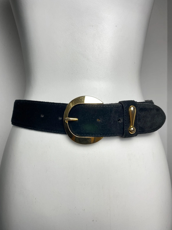Vintage schwarzer Leder Gürtel mit goldener Metall-Schnalle