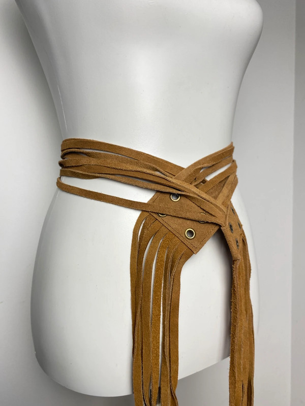 Vintage Lederhüftgürtel mit Fransen und Quasten Boho Stil